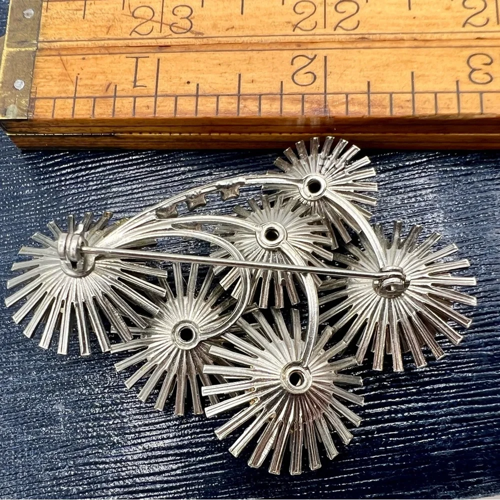 Vintage silver tone circle burst brooch & earrings set blue rhinestones
